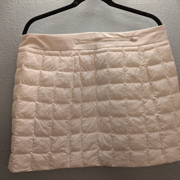 North Face Snow Skirt - Picture 2 of 7